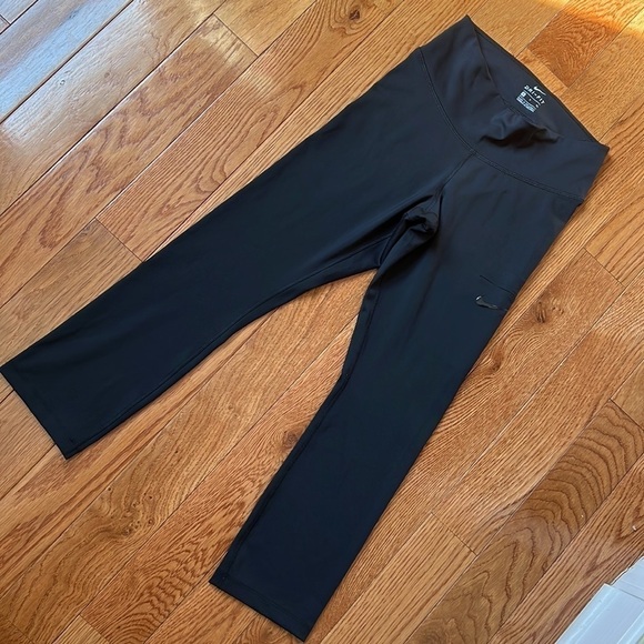 NWOT Nike Dri-Fit Power Pocket High Intensity Training Cropped Legging Black - Picture 7 of 15
